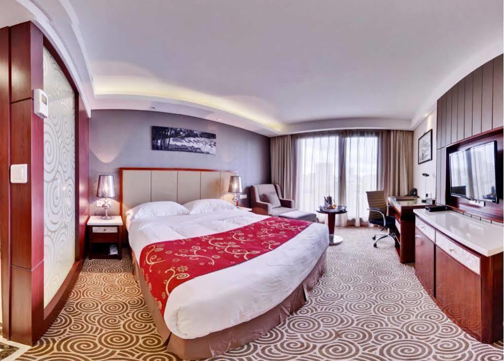 Hotel Huatian Chinagora